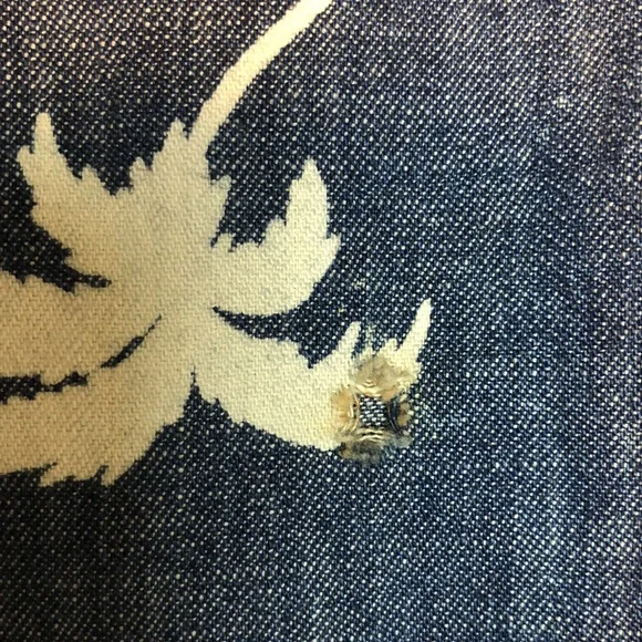 Old Navy Hawiian shirt Men's XL Slim-Fit Printed Chambray Shirt - Picture 11 of 16